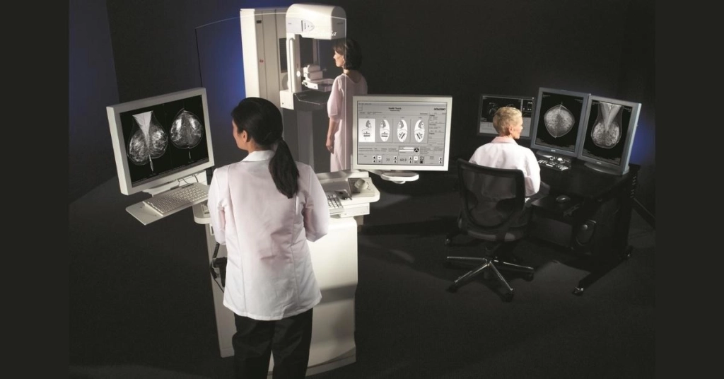 Η Μαστογραφία με Τομοσύνθεση της HOLOGIC αναγνωρίστηκε από τον FDA ως ανώτερη για τις γυναίκες με πυκνούς μαστούς