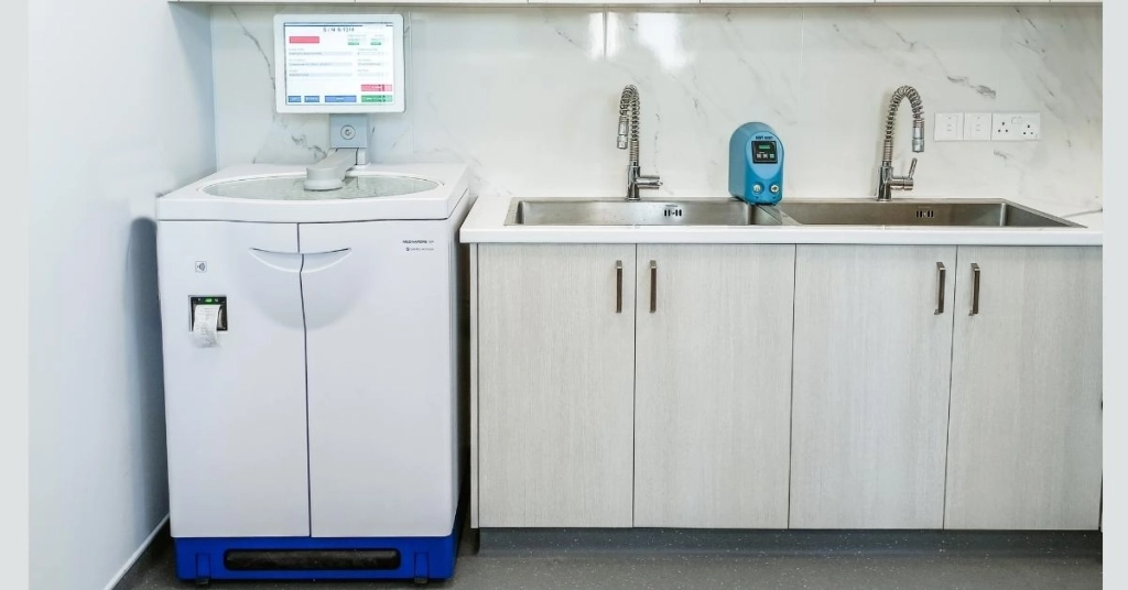 Εγκατάσταση Συστήματος Απολύμανσης Ενδοσκοπίων στο γαστρεντερολογικό ιατρείο του Σταύρου Μιχαήλ