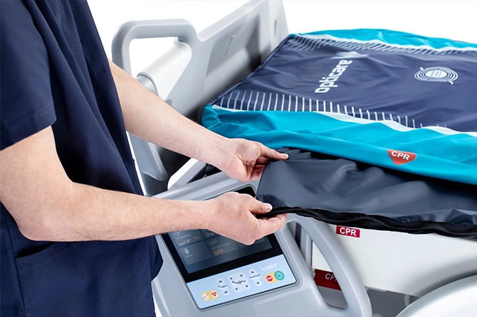 Ηλεκτρική κλίνη του Τσέχικου Οίκου Linet, μοντέλο MULTICARE X