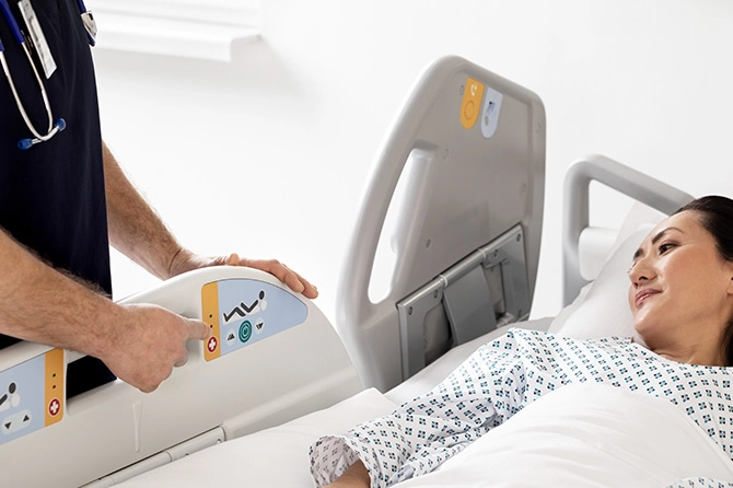 Ηλεκτρική κλίνη του Τσέχικου Οίκου Linet, μοντέλο MULTICARE X