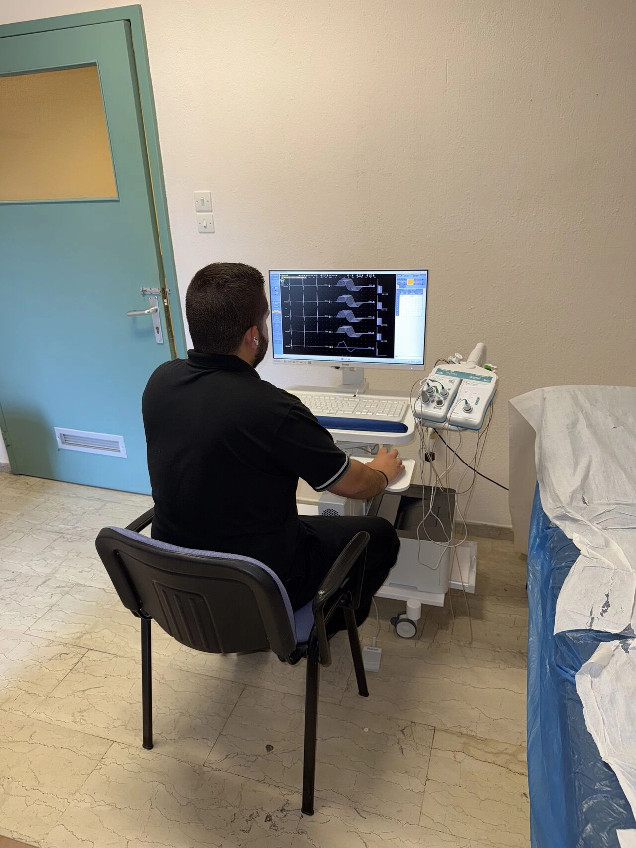 εγκατάσταση, νευρολογία, εγκατάσταση συστήματος ηλεκτρομυογράφου, ηλεκτορμυογράφος, ΓΝ Ιωαννίνων, εξοπλισμός, εγκατάσταση εξοπλισμού, deymed, trutrace emg, trutrace, emg