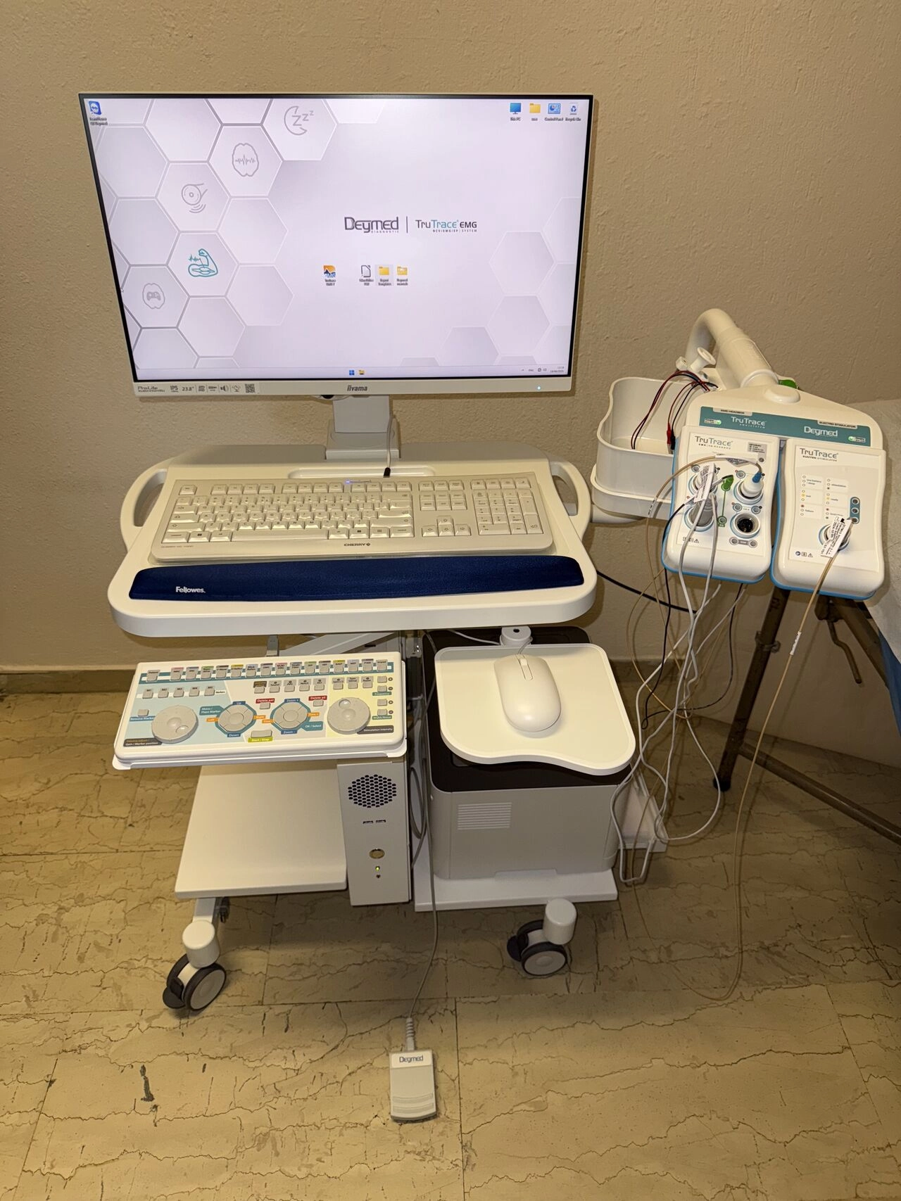 εγκατάσταση, νευρολογία, εγκατάσταση συστήματος ηλεκτρομυογράφου, ηλεκτορμυογράφος, ΓΝ Ιωαννίνων, εξοπλισμός, εγκατάσταση εξοπλισμού, deymed, trutrace emg, trutrace, emg